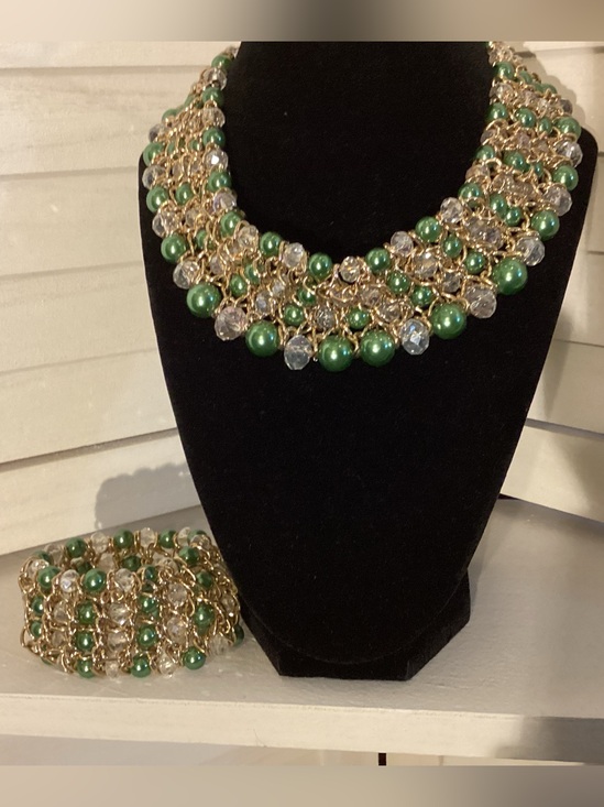Skyline Collection Jewelry - Skyline Necklace Clear & Emerald colored-beads plus matching bracelet